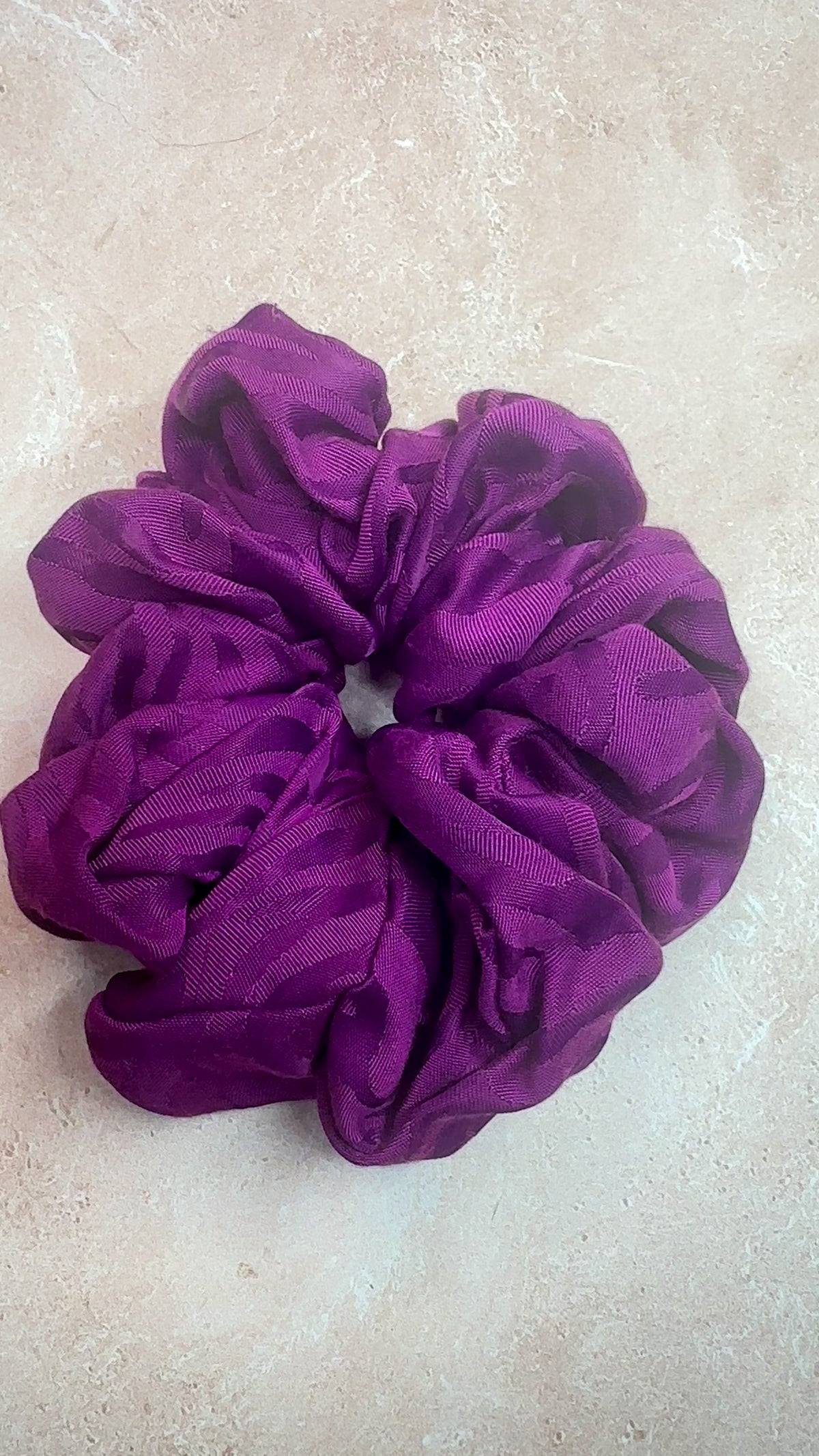 Chouchou cheveux en tissu – Maintien confortable sans casser